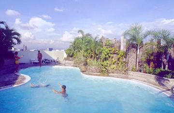 Citadel Inn Makati Makati City Esterno foto